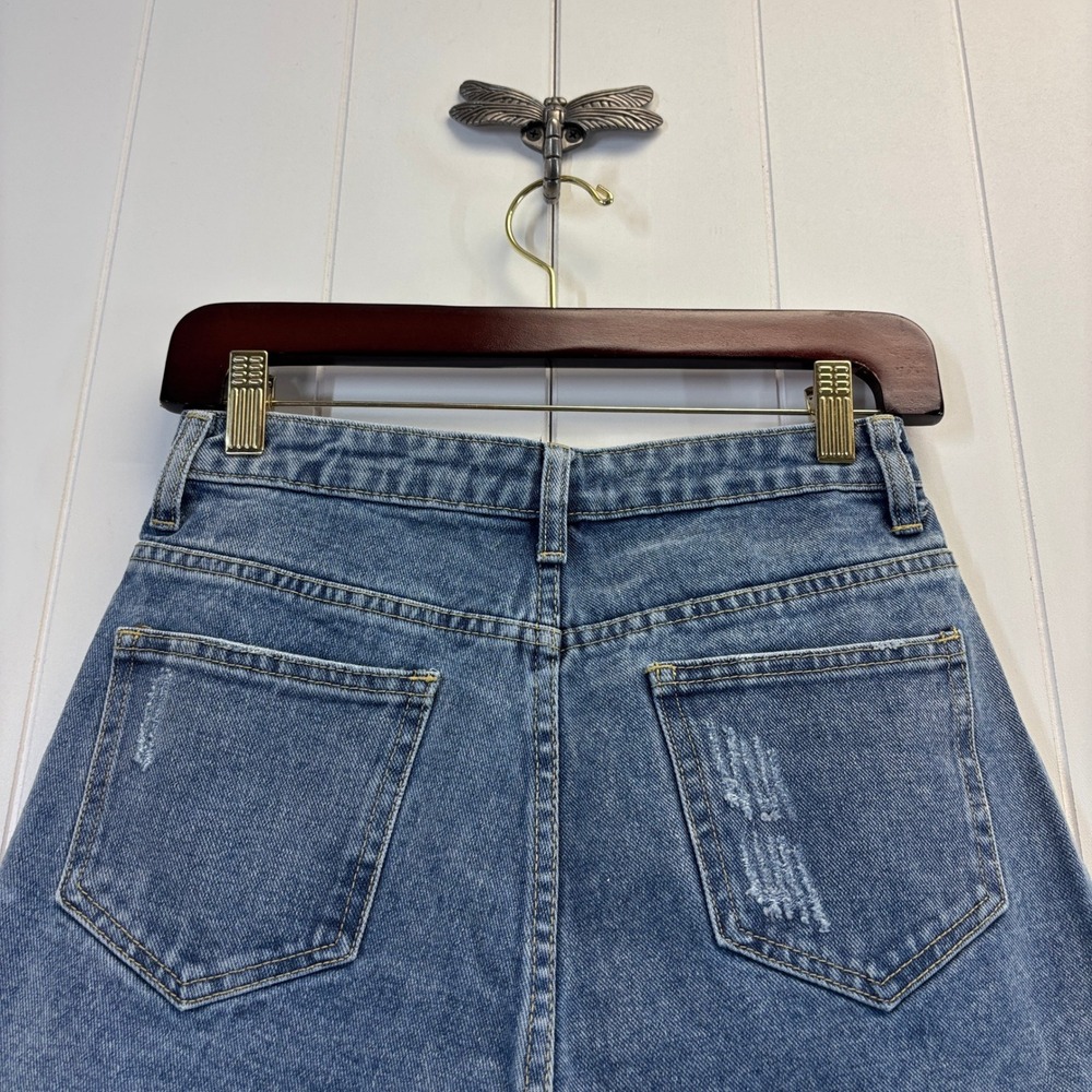 Pretty Little Thing Boho Distressed Cut Off Denim Shorts Women Size 4 Festival - Picture 9 of 9